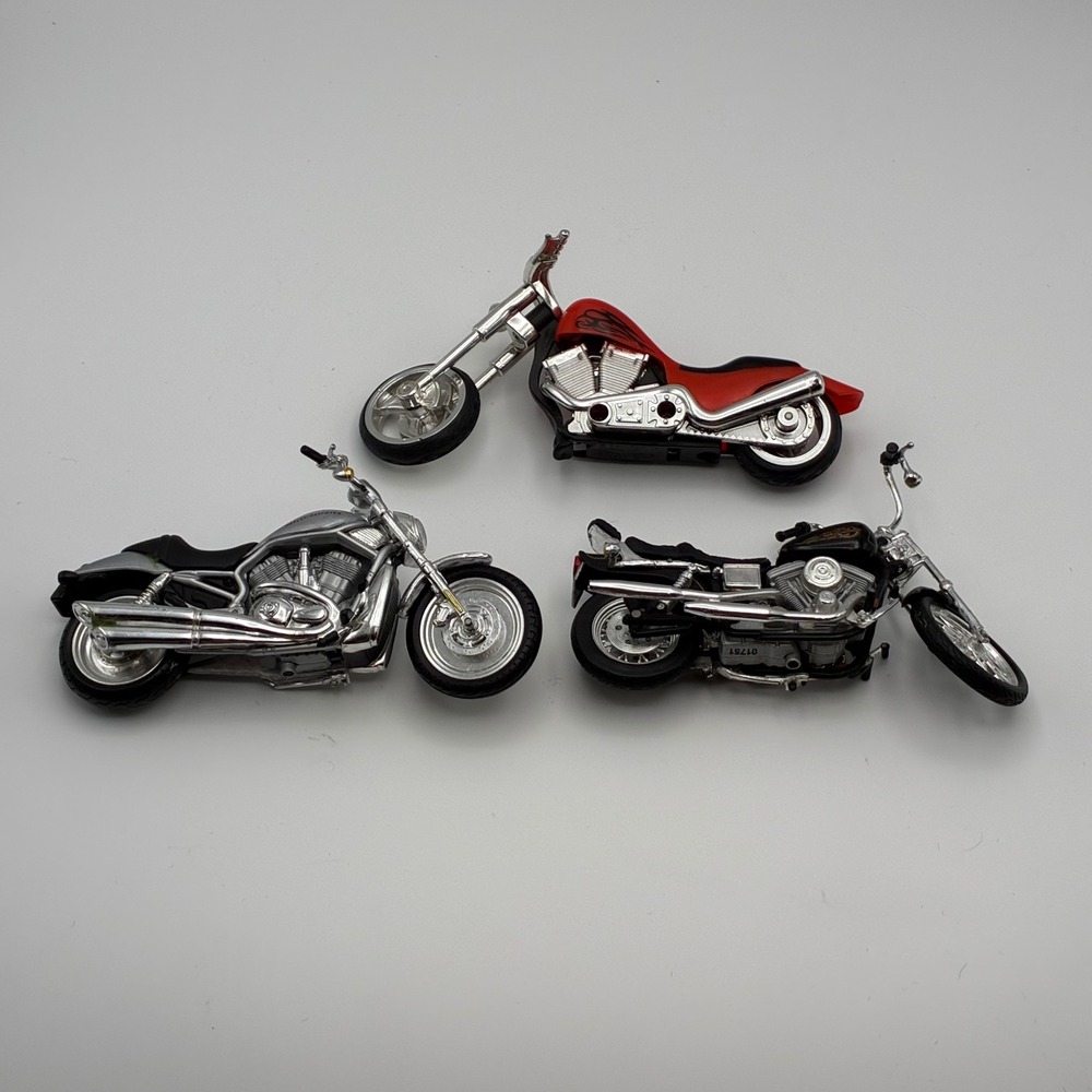 Maisto Die Cast Motorcycles Unisex OS Multicolored Harley-Davidson Lot of 3